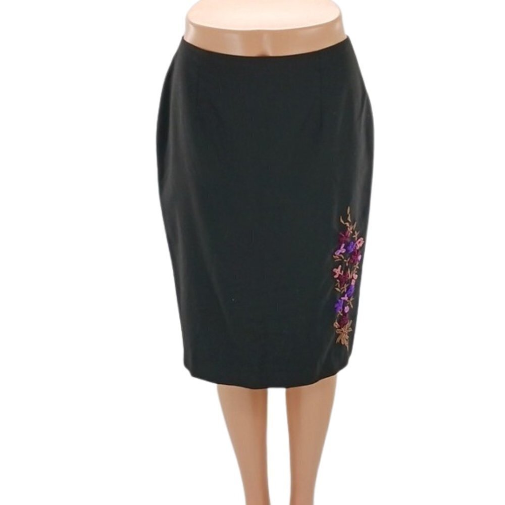LOFT Womens Size 2 Black Pencil Skirt Floral Embroidered Work Office Chic